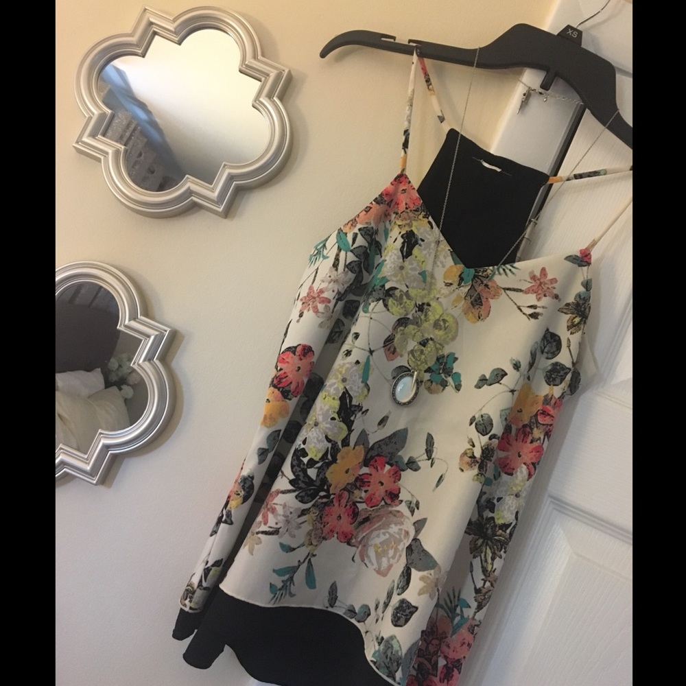 Candies Floral Printed Strappy Blouse - Picture 4 of 8